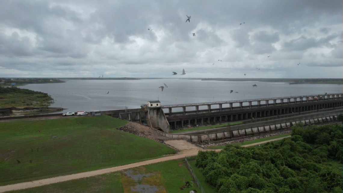 Local couple documents Lake Corpus Christi's rise from bird's-eye view