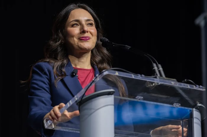 Gina Hinojosa proposes sending every Texas household $1,500 in her bid to oust Greg Abbott