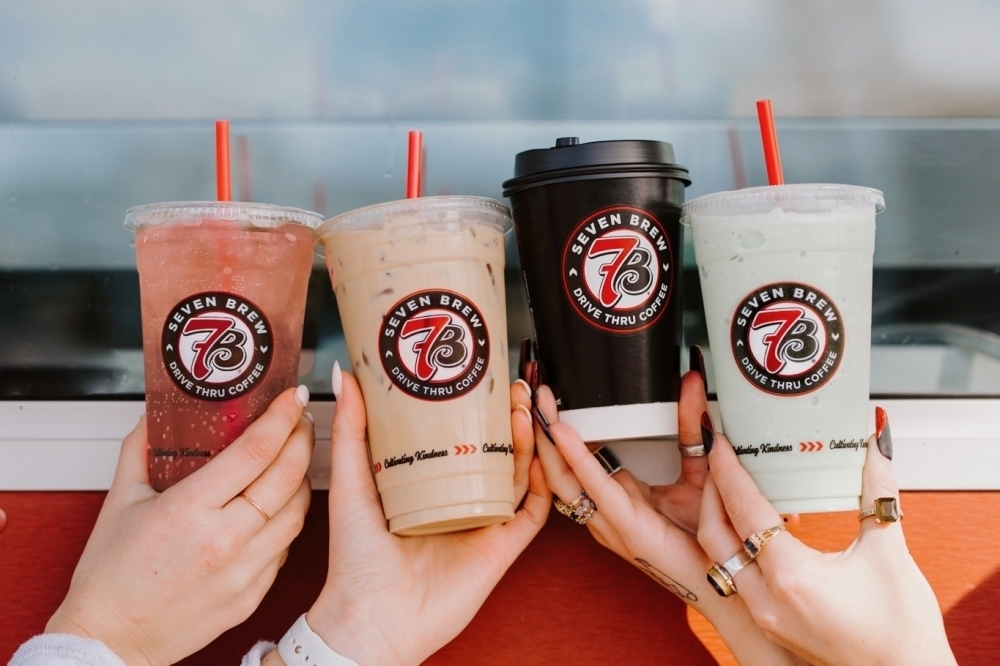 The drive-thru coffee franchise serves specialty beverages that customers can customize, including cold brews, Americanos, mochas and lattes. (Courtesy 7 Brew Coffee)