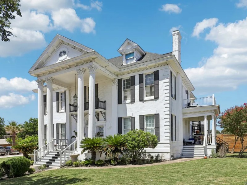 An 1899 San Antonio home designed by the architect behind the McNay Art museum is for sale