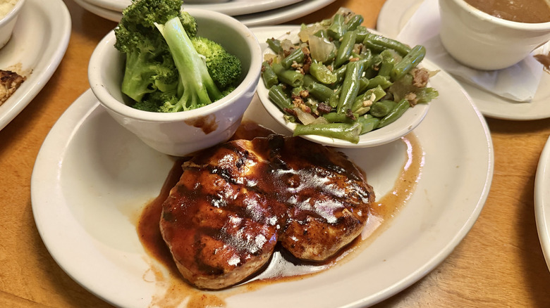 Grilled BBQ Chicken with broccoli and green beans