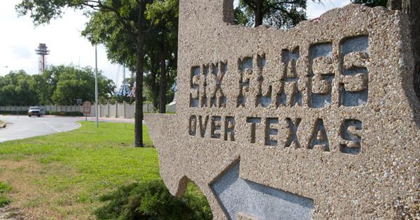 Six Flags Over Texas coasts into record book for a third time | Life + Entertainment