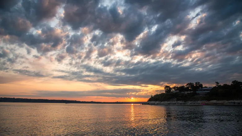 A view of Belton Lake at sunrise from Temple, Texas, in the heart of Bell County