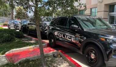 Mother, 2 children found dead after shooting at southwest Houston hotel, police say