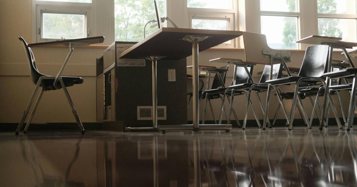 Largest Texas School Districts Adopt Deficit Budgets for Next Year Amid Legislative Property Tax Debates | Education