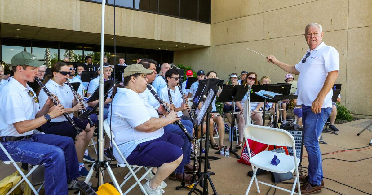 'Music brings us together': Arlington Community band marks Fourth of July tradition | 2026