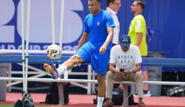 Spain takes 1-0 halftime lead over France on Oyarzabal penalty in World Cup semifinals | National