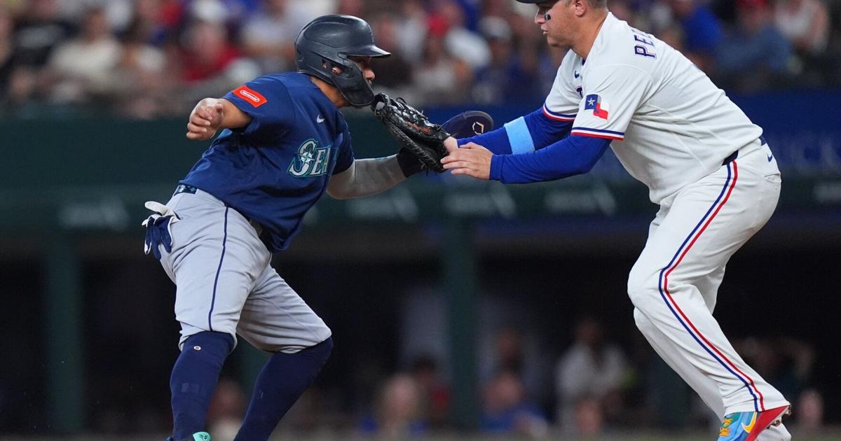 Bryan Woo’s baffling road woes continue with loss to Texas Rangers | Mariners
