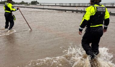 Texas is drenched by heavy rains as forecasters warn that more storms could bring dangerous floods :: WRAL.com