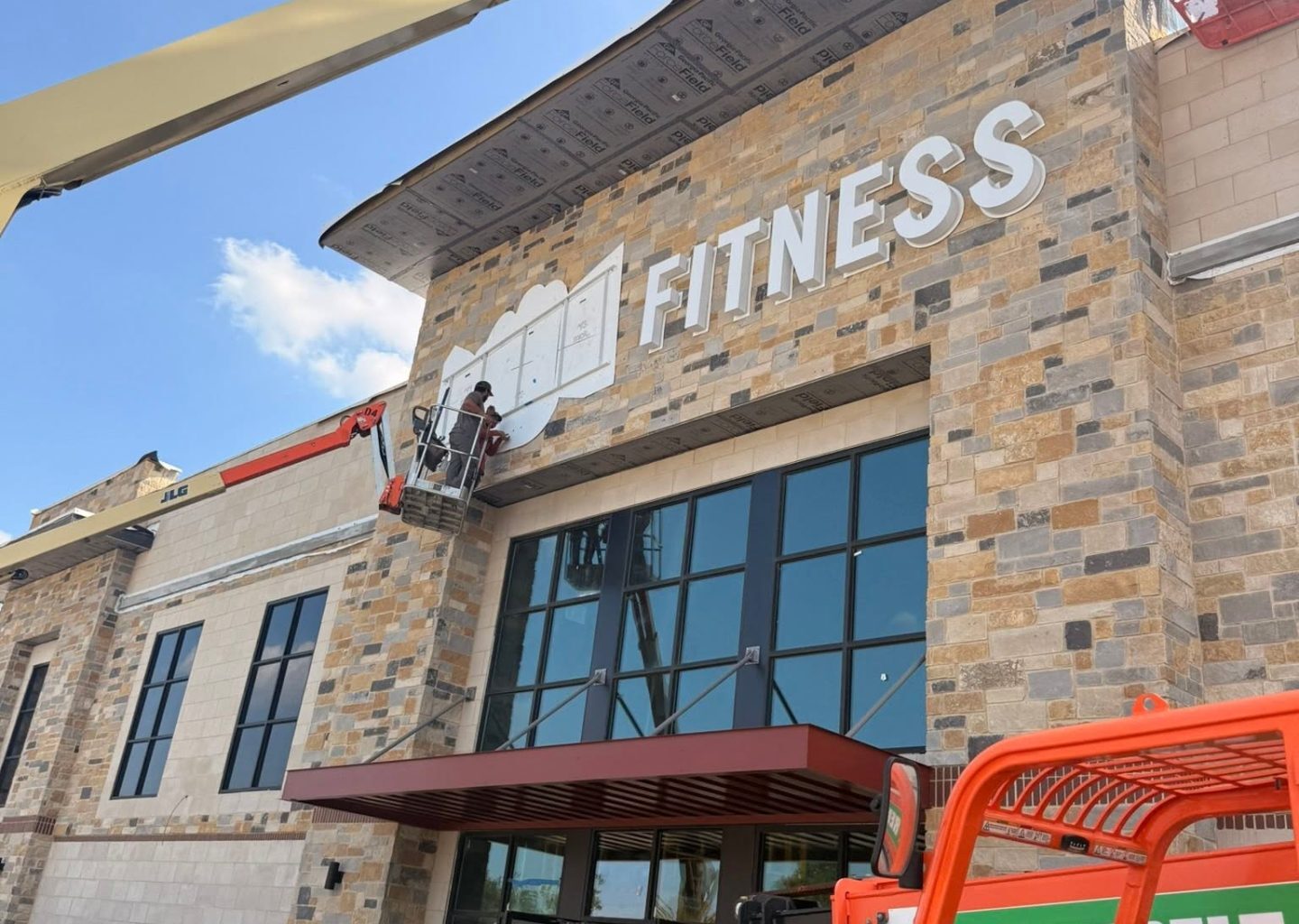 Crunch Fitness Franchisee Opens 14th Dallas-Fort Worth Club in McKinney