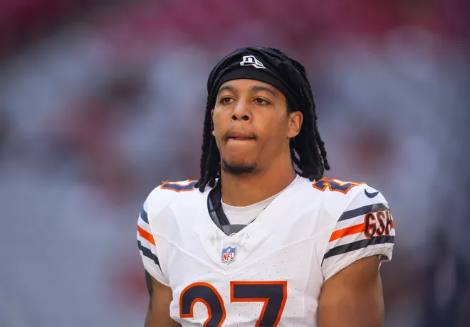 Nov 3, 2024; Glendale, Arizona, USA; Chicago Bears cornerback Reddy Steward (27) against the Arizona Cardinals at State Farm Stadium. Mandatory Credit: Mark J. Rebilas-Imagn Images