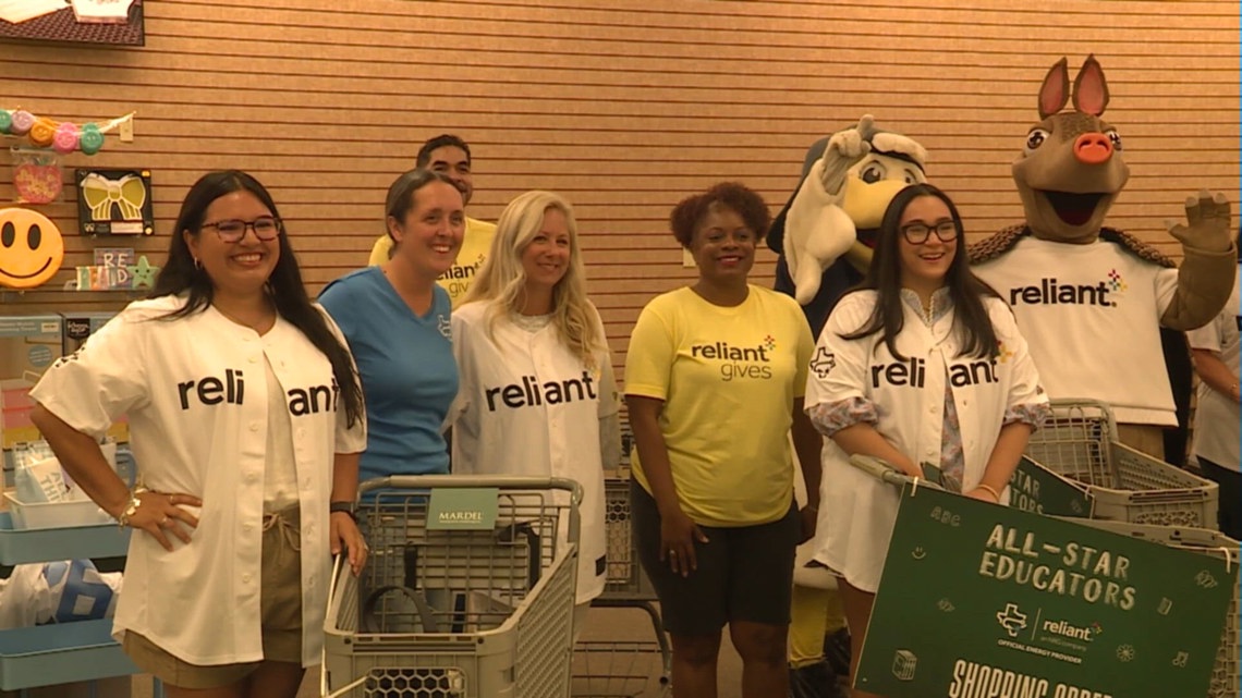10 Coastal Bend teachers get back-to-school shopping boost