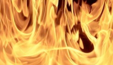 Northwest Houston fire kills 1 person trapped in home