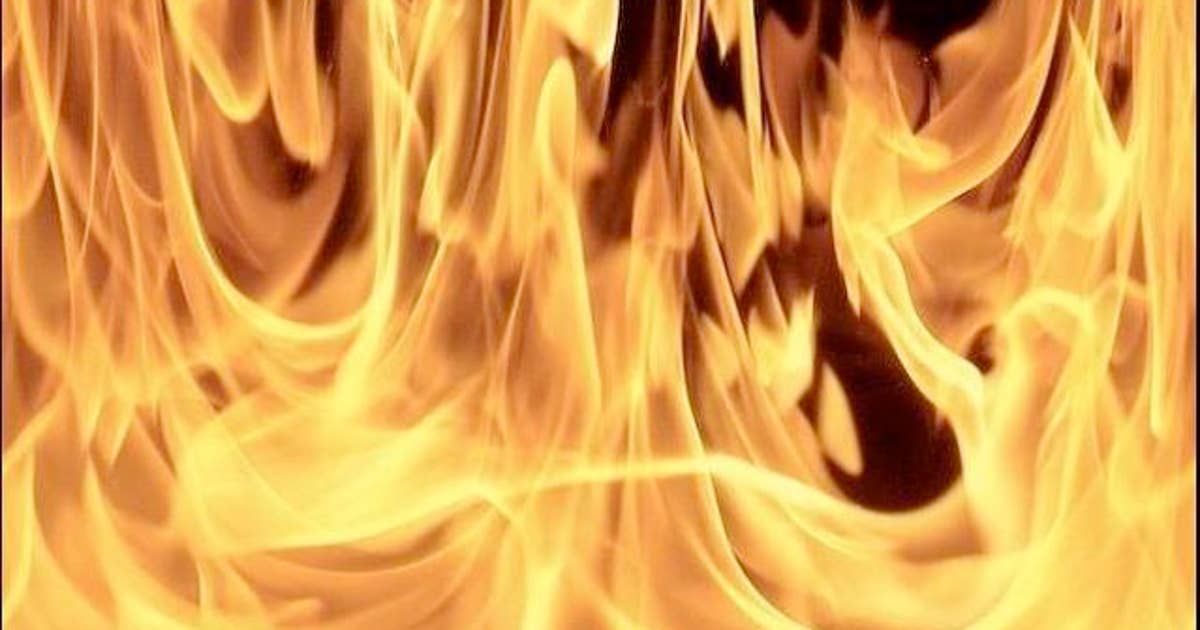 Northwest Houston fire kills 1 person trapped in home