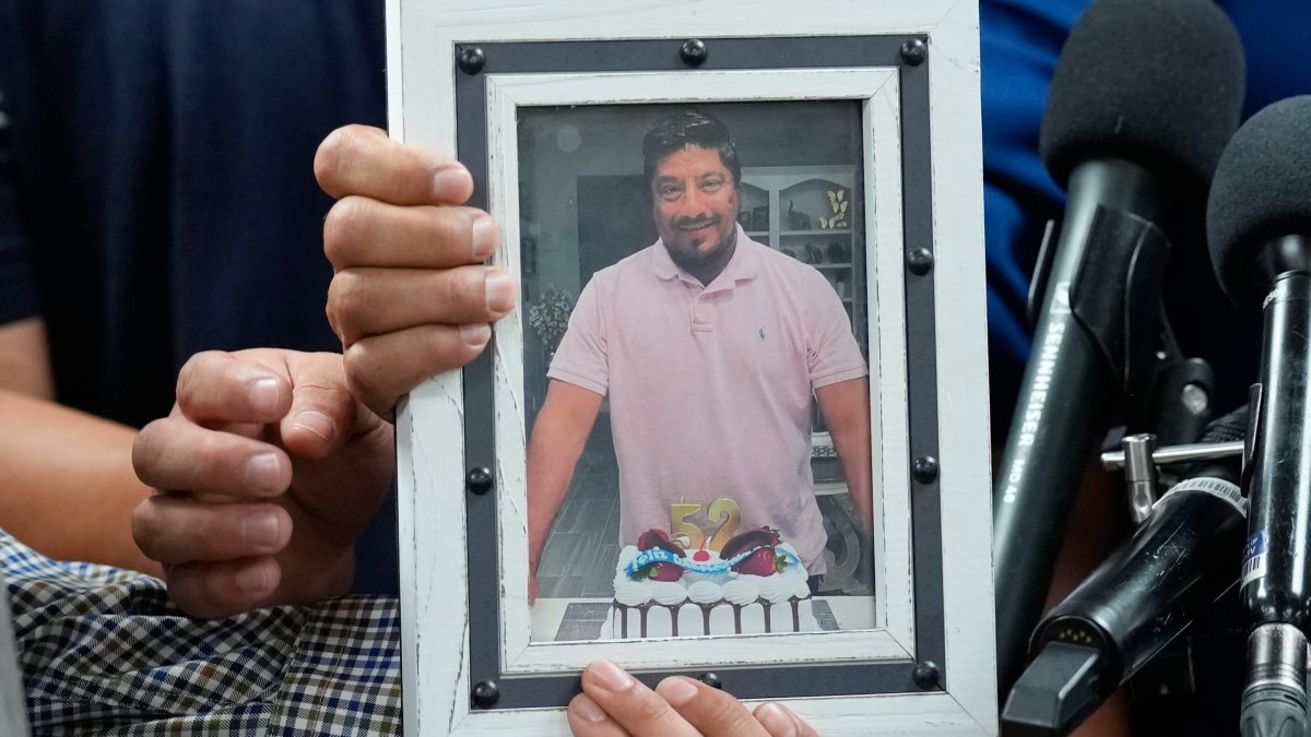 What we know about Houston ICE shooting of Lorenzo Salgado Araujo – NBC 5 Dallas-Fort Worth