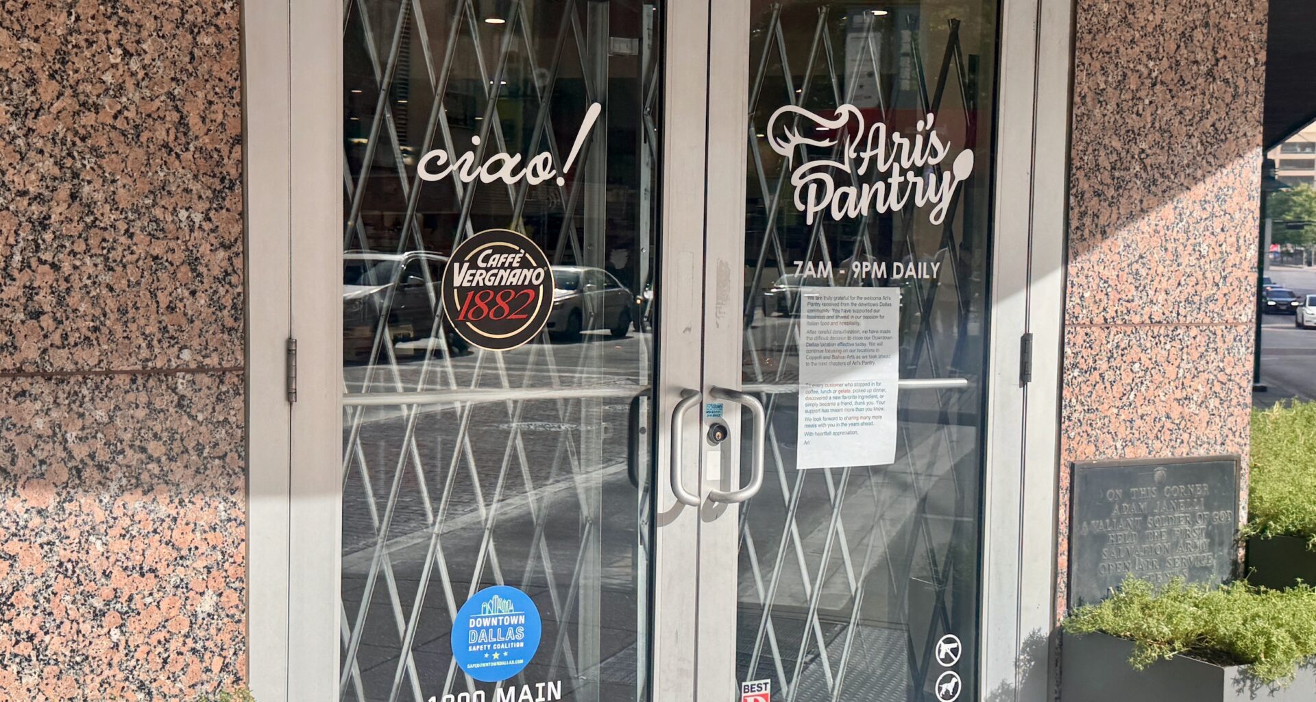 the front doors of Ari's Pantry