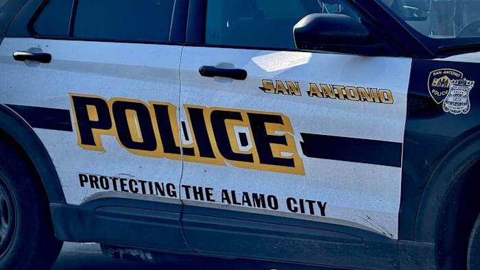 Records: SAPD officer suspended after looking up police reports involving girlfriend, her ex-husband