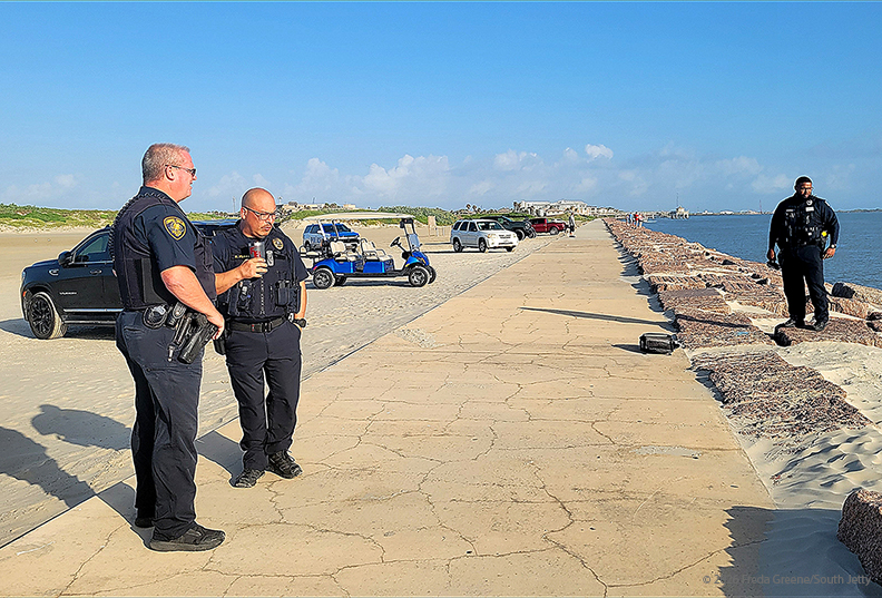 Truck plunges into ship channel in Port Aransas