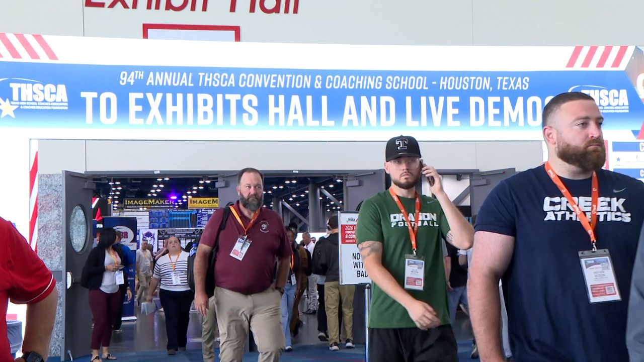 Hot weather among topics at annual TX HS coaches convention