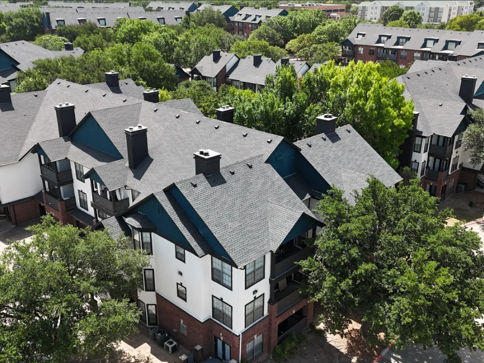 Red Summit Acquires West Plano Multifamily Community