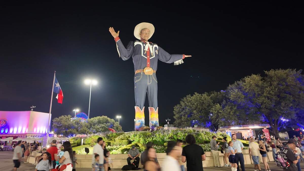 State Fair of Texas mascot gets new outfit from Texas brands