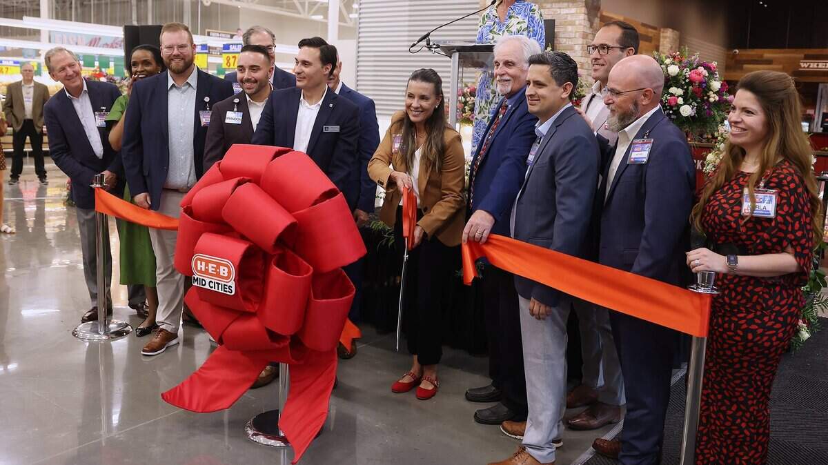 H-E-B opens new DFW stores in Murphy, Irving and Euless