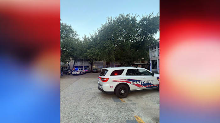 Man fatally shot at N. Harris County apartment complex; deputies searching for suspect