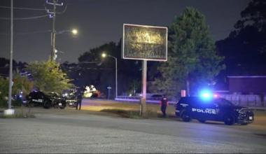 Fatal single-vehicle crash on Ella shuts down road for hours in northwest Houston
