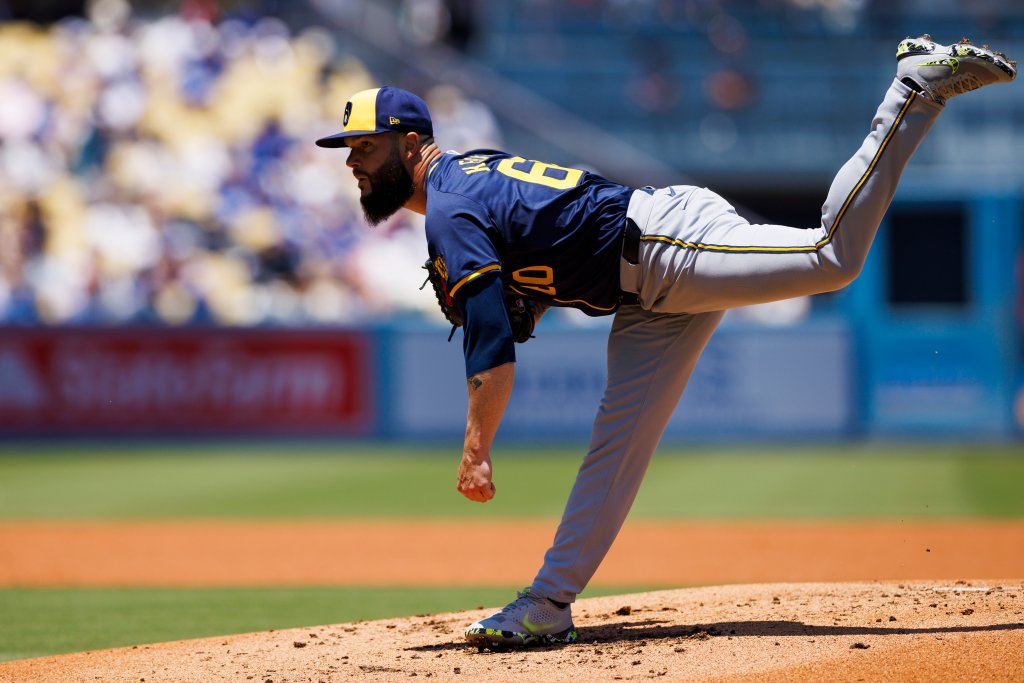 Milwaukee Brewers pitcher Dallas Keuchel (60) pitches during an MLB baseball game between the Milwaukee Brewers and the Los Angeles Dodgers on July 7, 2024 at Dodger Stadium in Los Angeles, CA. 