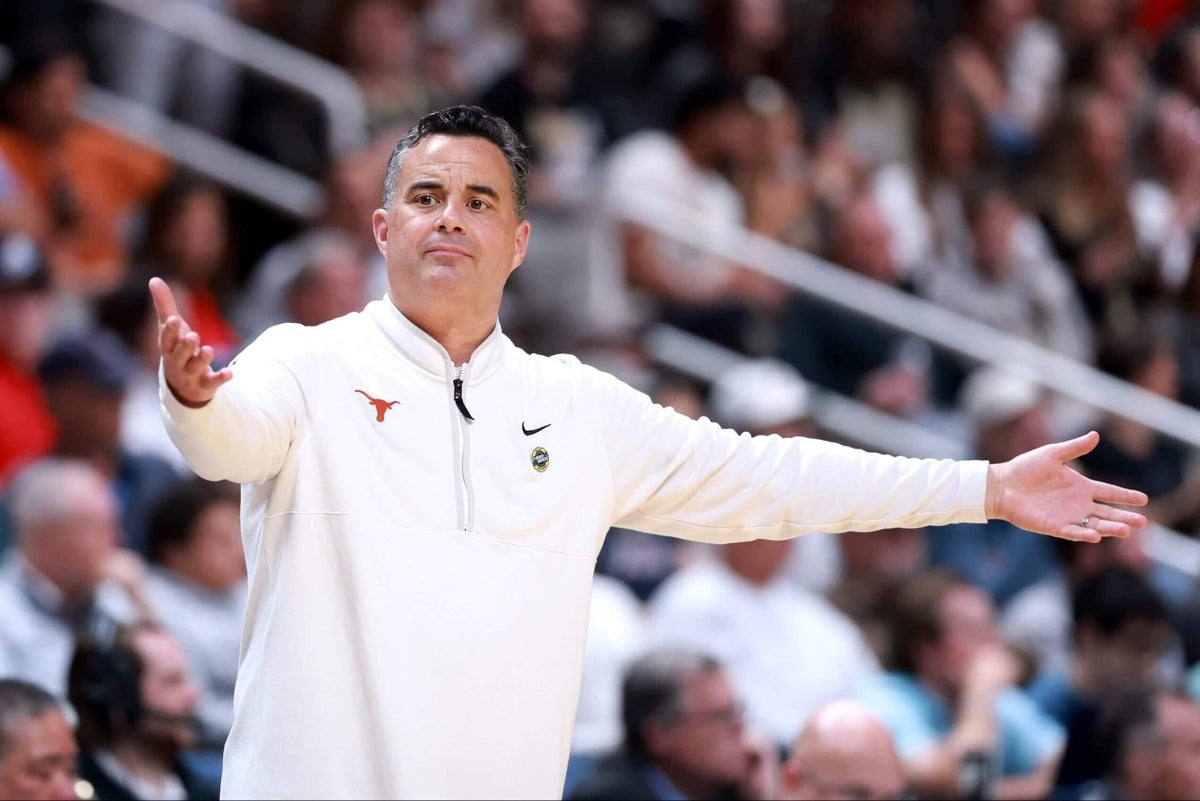 Top recruit Marcus Spears Jr. reclassifies, commits to Texas basketball for 2026