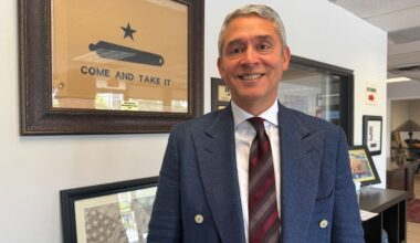 Texas Democrats and Republicans push for unity