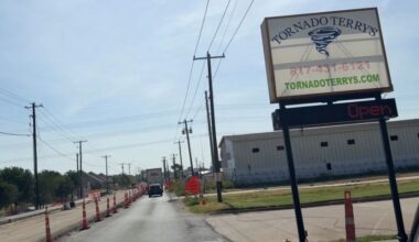 Fort Worth arcade closing, road construction hurt business
