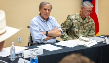 Governor Abbott Surveys Flood-Damaged Areas, Provides Update On Texas’ Severe Weather Response | Oficina del Gobernador de Texas