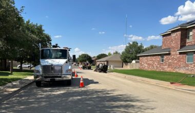 South Lubbock cut gas line causes neighborhood evacuation near 112th St.
