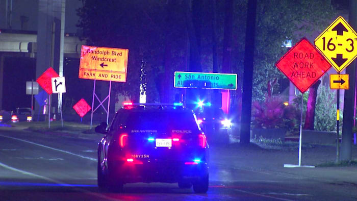 Man hospitalized after being shot on Interstate 35 access road, SAPD says