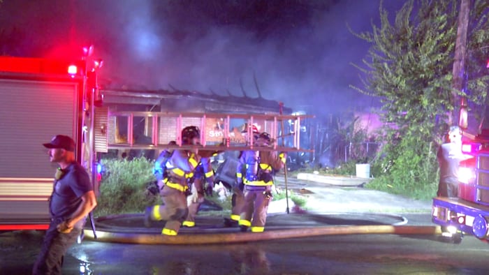 2 West Side homes damaged in overnight fire, SAFD says