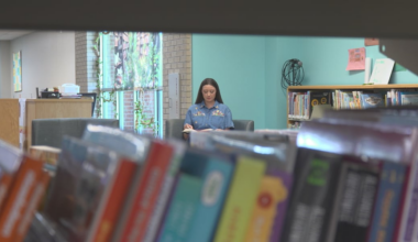 Lubbock woman returns to work at childhood library, with librarians who inspired her passion