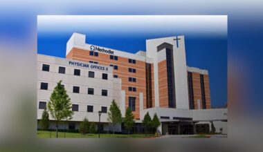Inmate Tries To Escape Through Dallas Hospital Ceiling, Surrenders After Hearing K-9