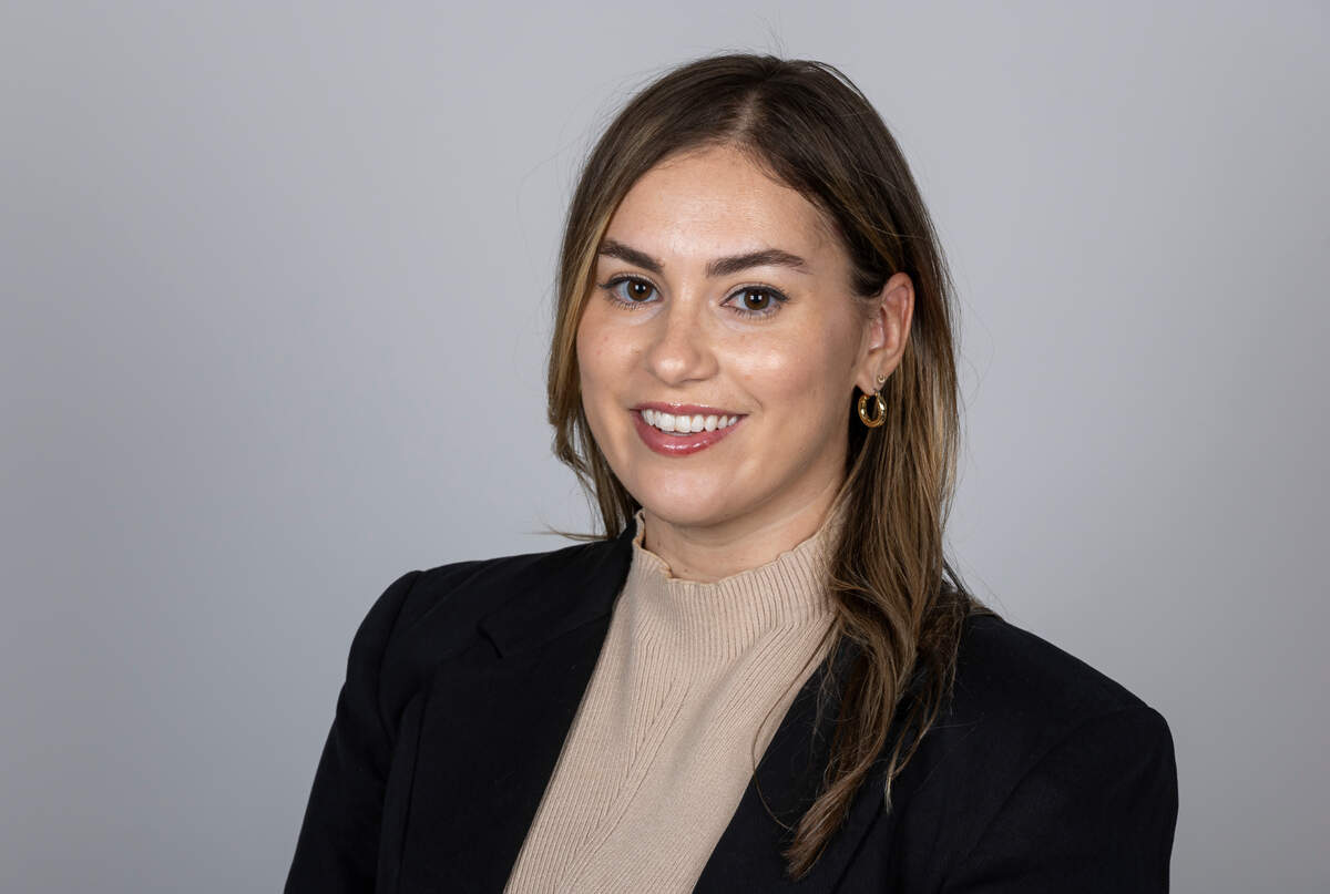 Profile Image of Lauren Costantino