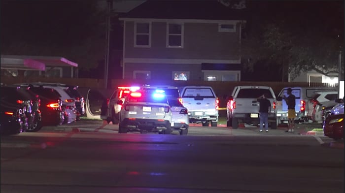 Houston teen fires at deputies responding to Westpark family disturbance, taken into custody