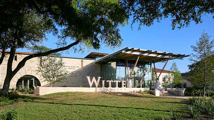 Witte Museum plans to lead Holiday River Parade as grand marshal, River Walk official says