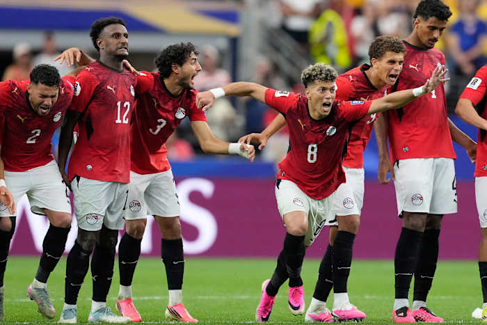 Egypt wins in World Cup knockout round debut with 4-2 penalty shootout edge over Australia