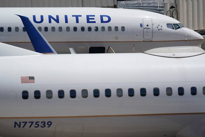 United Airlines flight issues reported at Bush Airport traced to system outage; service now restored