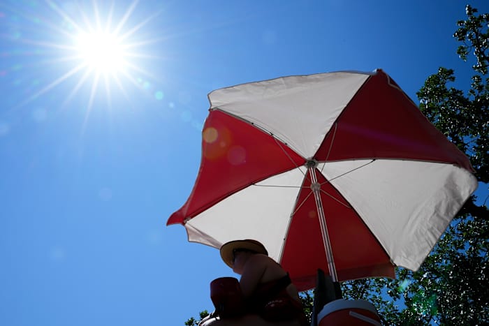 Houston hits 100 degrees for the first time in nearly a year, storms possible this evening