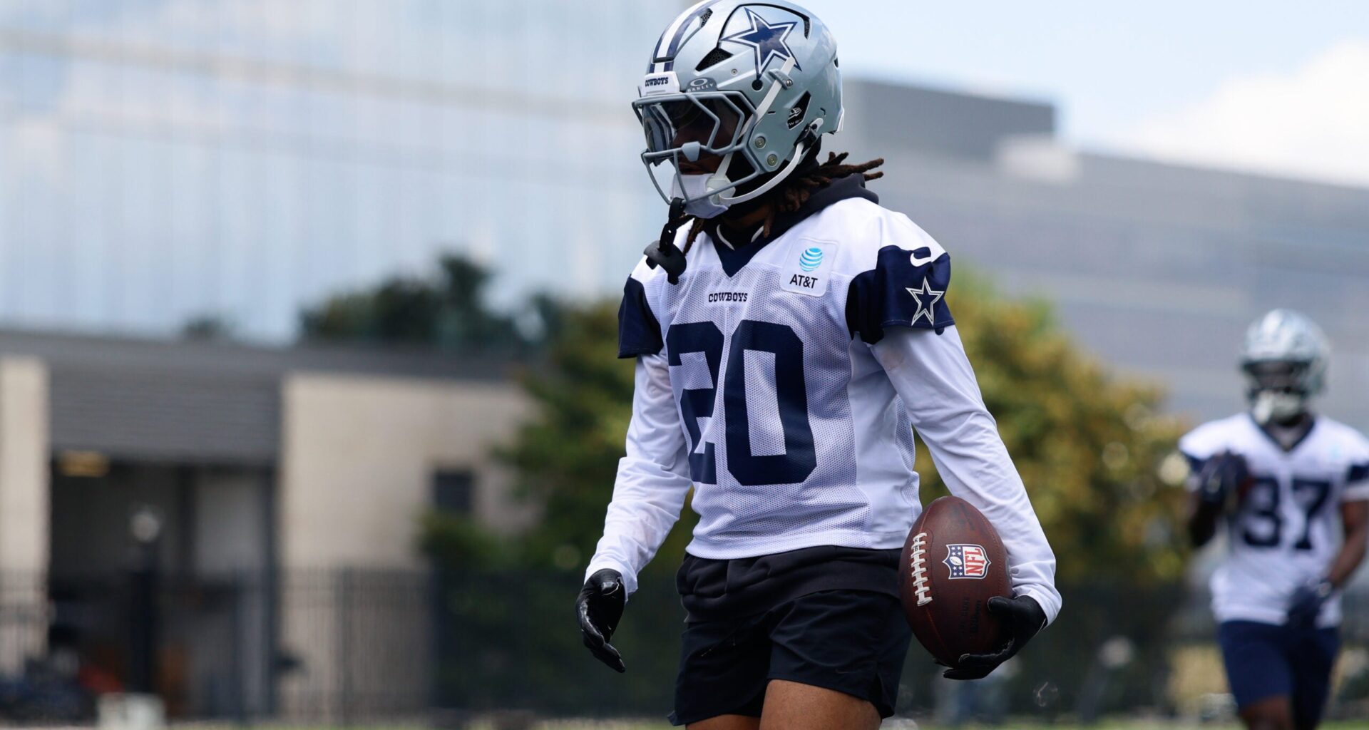 Jun 16, 2026; Dallas, TX, USA; Dallas Cowboys running back Malik Davis (20) goes through a drill during practice at the Ford Center at the Star Training Facility in Frisco, Texas.
