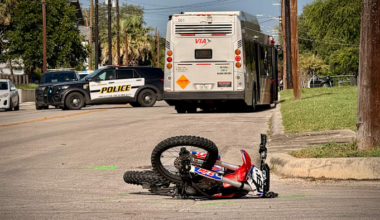 Teenager hospitalized after crashing dirt bike into VIA bus on East Side, SAFD says