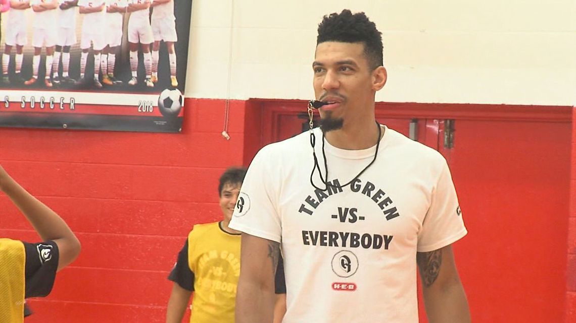 Danny Green bringing basketball camp back to Corpus Christi