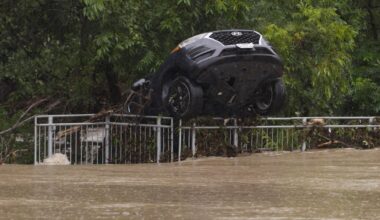 Floods surge in Texas Hill Country after huge rainstorms, as rescuers pull people from rising waters