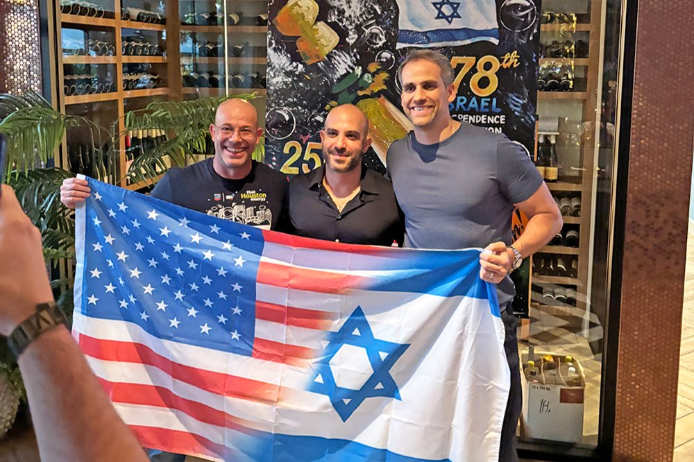More than just a match: Houston Jewish young professionals World Cup watch party celebrates community
