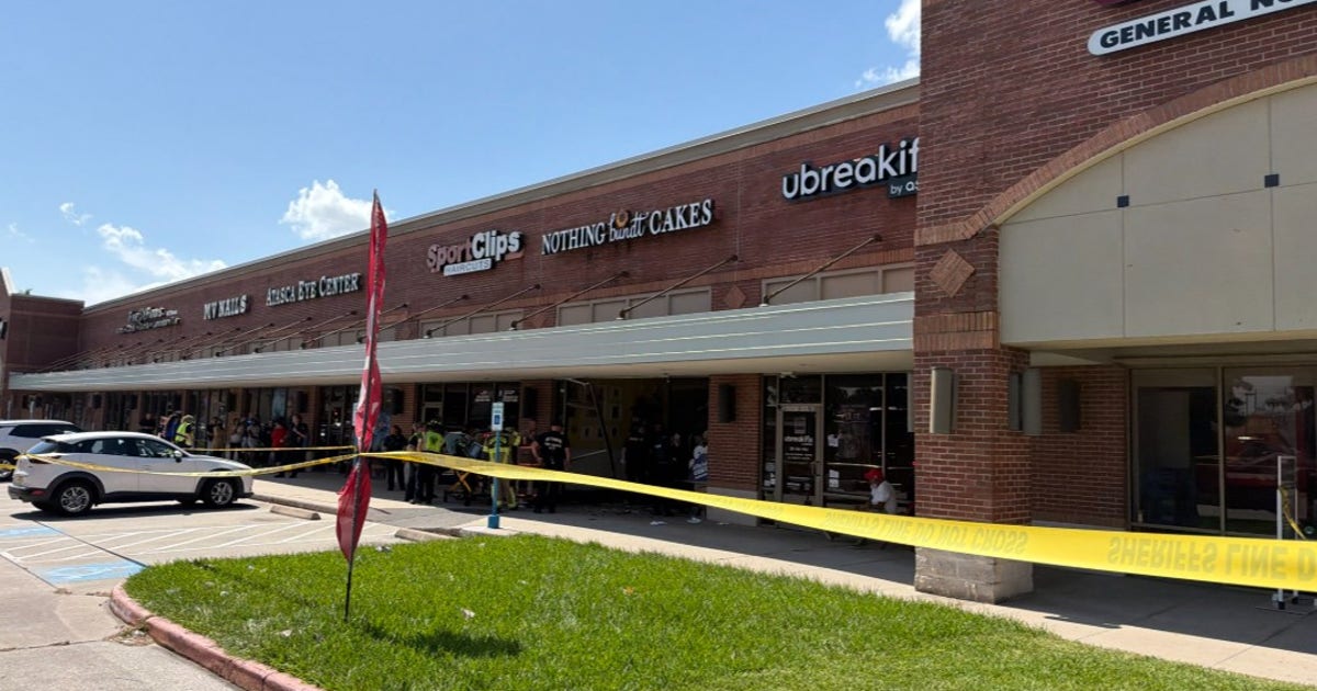 Young woman killed in Atascocita bakery crash identified as 19-year-old employee